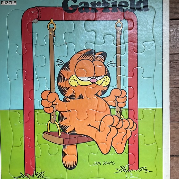 Garfield on swing puzzle 25 piece age 3-7, vintage - Picture 6 of 12